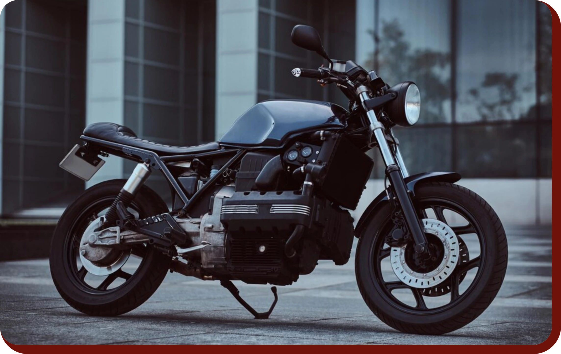 Large bike illustration representing leasing options